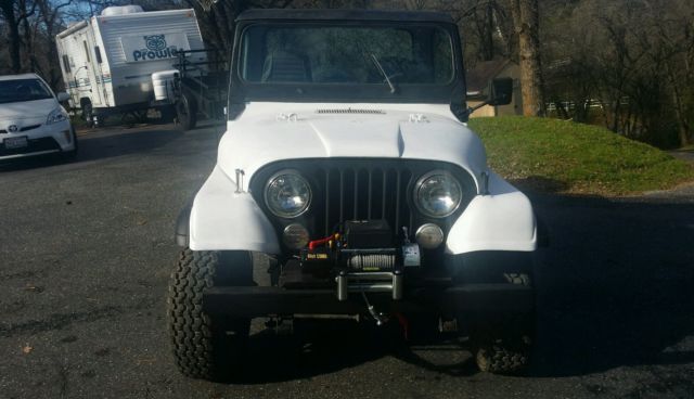 1985 jeep cj8 scrambler ..straight ... runs great ... daily driver 121k orig mi