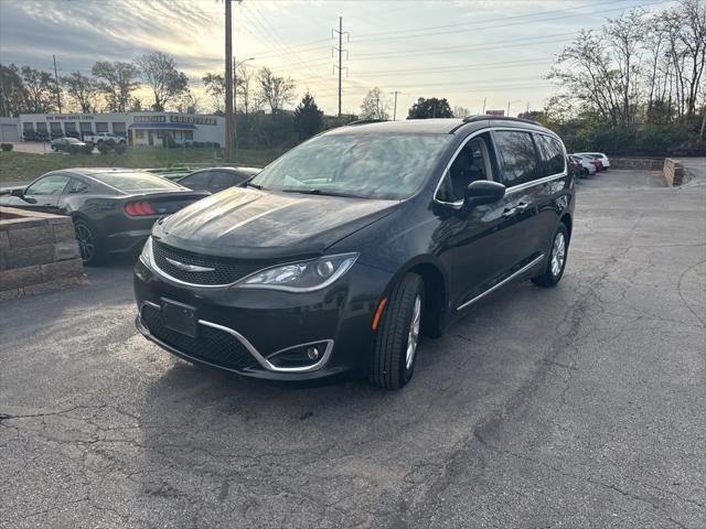 2017 chrysler pacifica touring-l