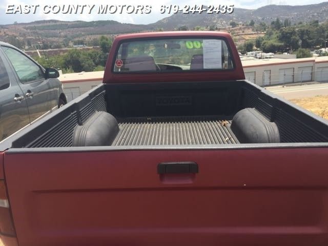 1992 toyota pickup 5 speed manual 2-door truck