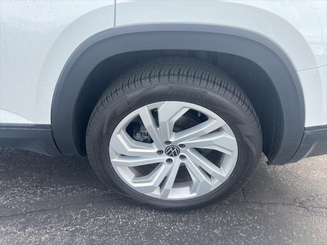 2022 volkswagen atlas 3.6l se w/technology