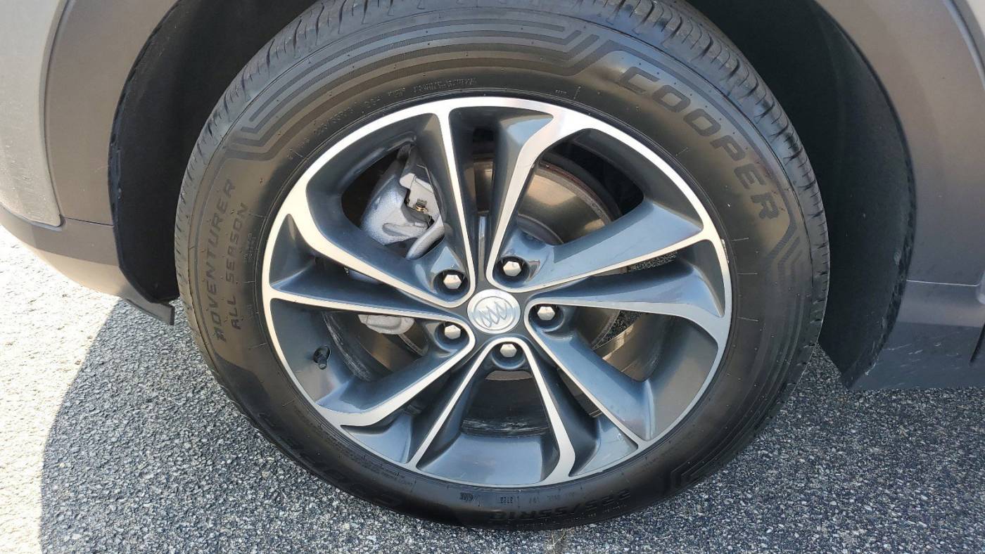 2022 buick encore gx essence