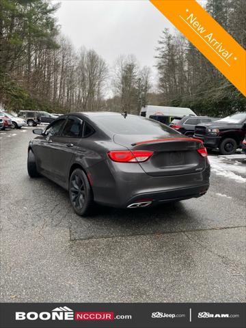 2015 chrysler 200 s