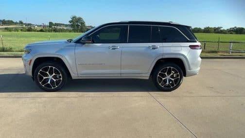 2022 jeep grand cherokee summit in longview, texas