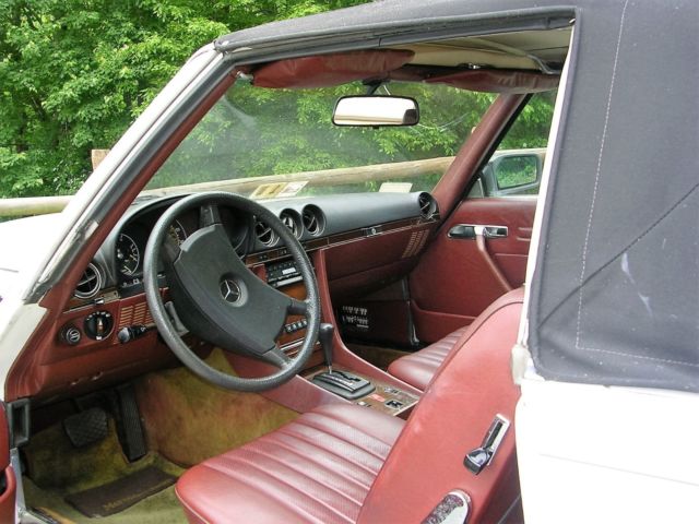 1983 380 sl sports car convertible