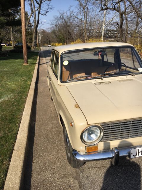 lada vaz 2101 jiguli russian car