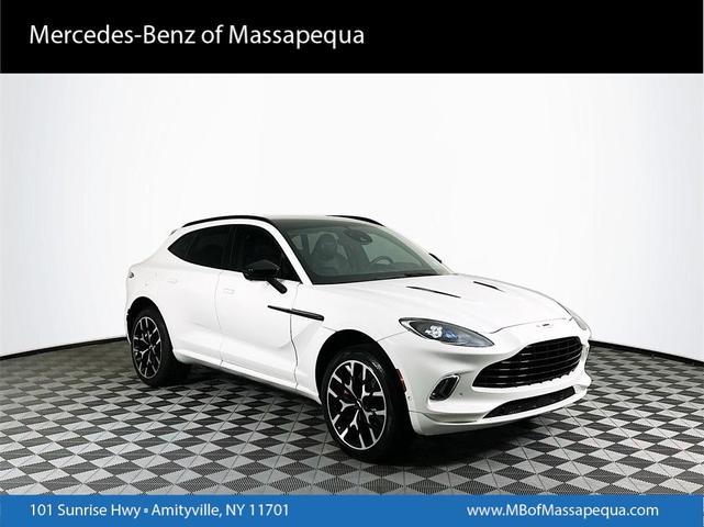 2021 aston martin dbx base