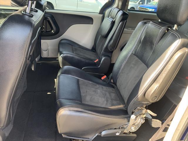 2020 dodge grand caravan sxt