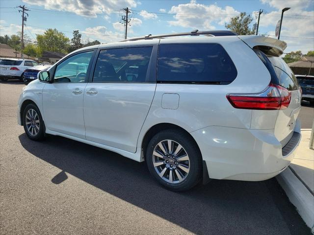 2020 toyota sienna xle