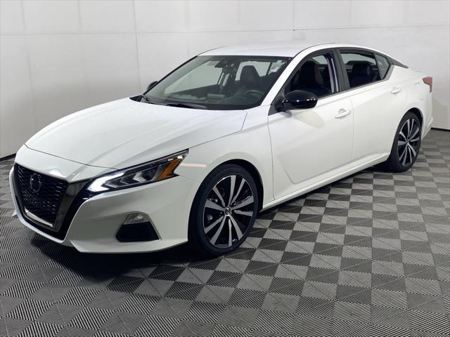 2022 nissan altima sr fwd