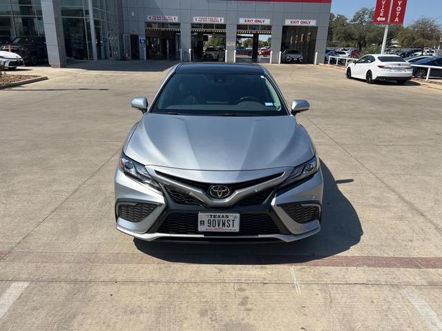 2022 toyota camry xse