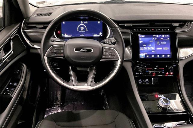 2022 jeep grand cherokee l laredo
