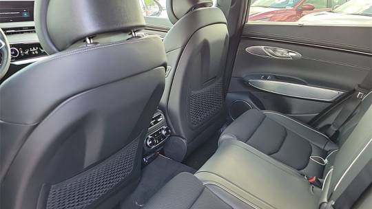 2025 Genesis GV70