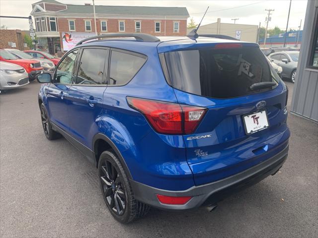 2019 ford escape se