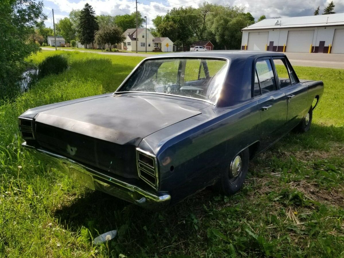 1968 dodge dart 4 door sedan
