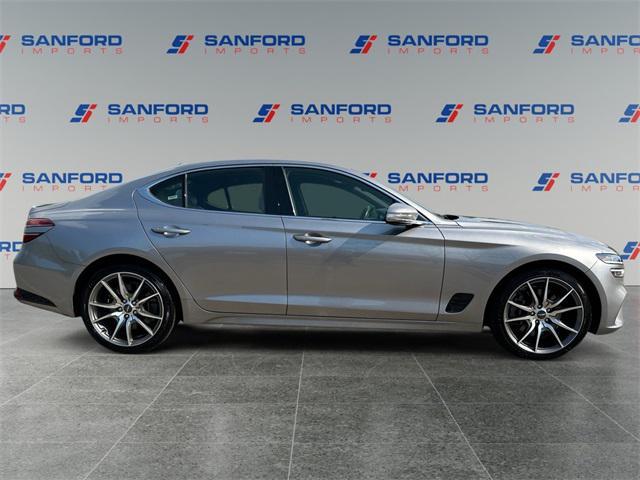 2022 genesis g70 3.3t rwd