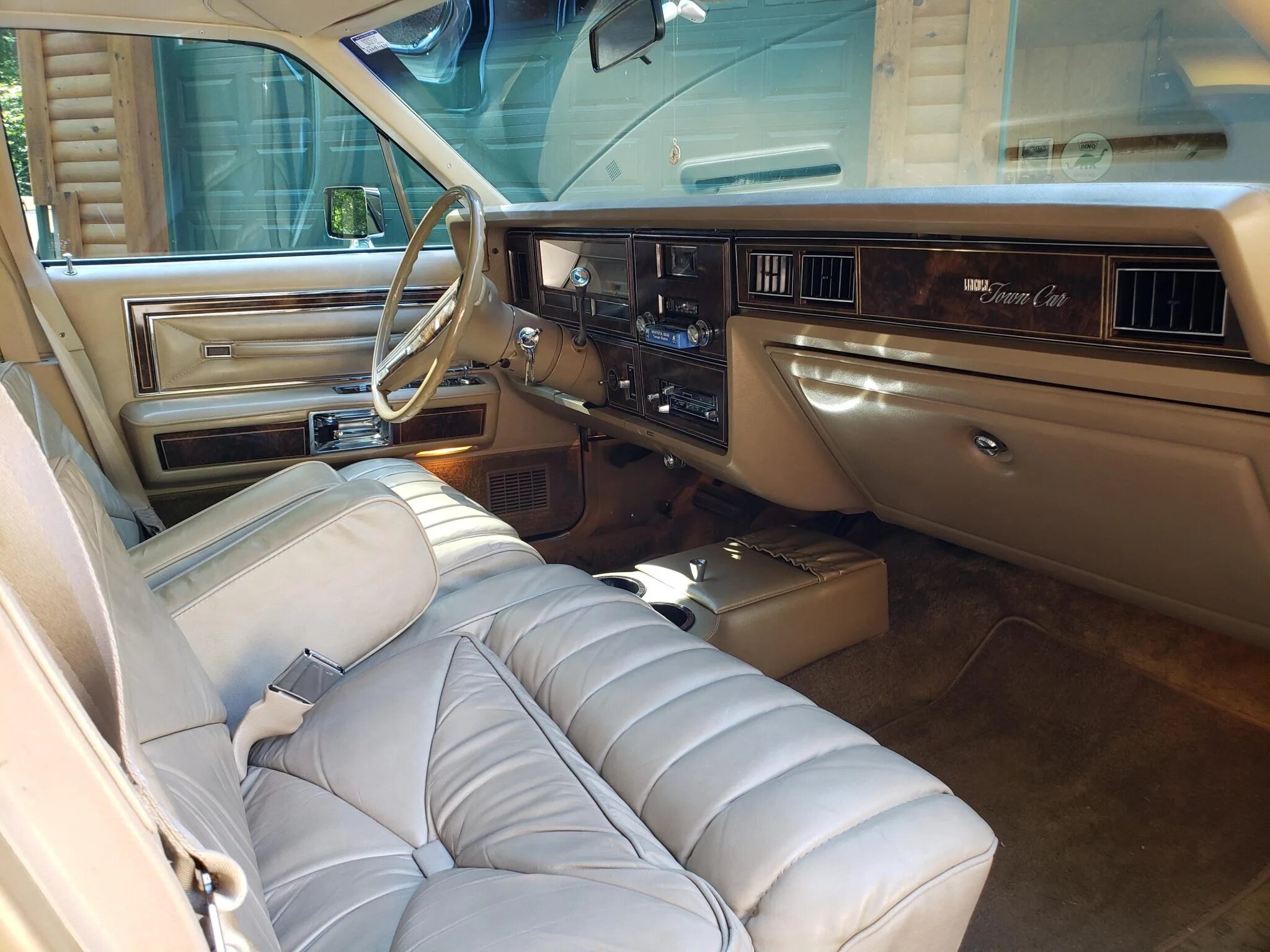 lincoln continental town car
