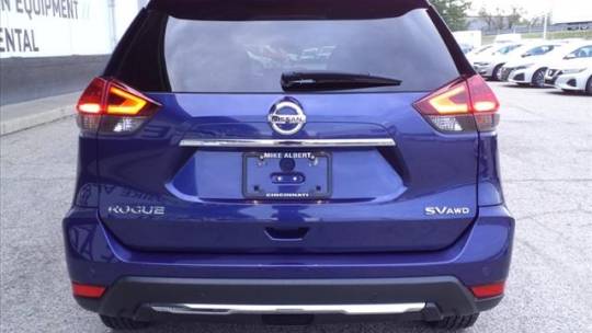 2020 nissan rogue sv