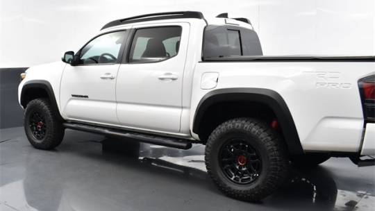 2022 Toyota Tacoma trd pro v6