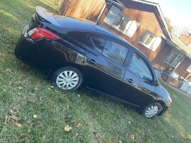2017 nissan versa 1.6 s+