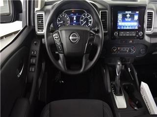 2022 Nissan Navara (Frontier) sv