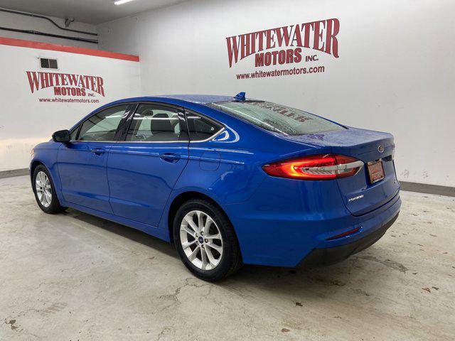 2020 ford fusion se