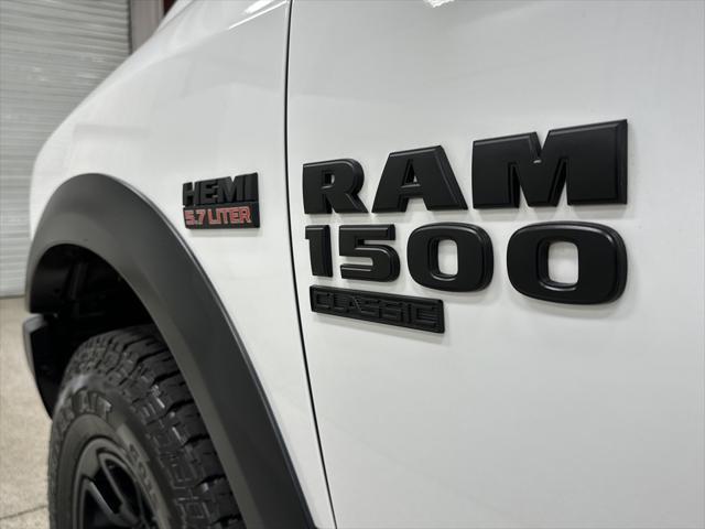 2022 ram 1500 classic warlock quad cab 4x4 6'4' box