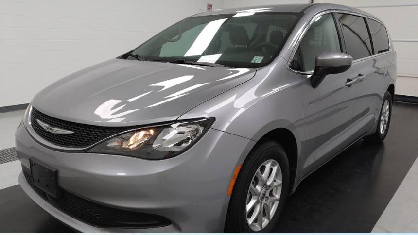 2021 chrysler voyager lx