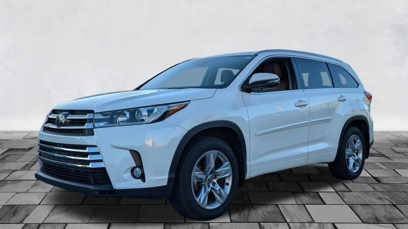 2018 toyota highlander limited