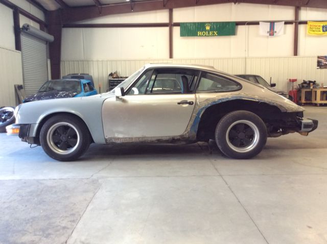 1974 porsche 911 euro carrera sunroof coupe mfi. 911/83 rs blue metallic