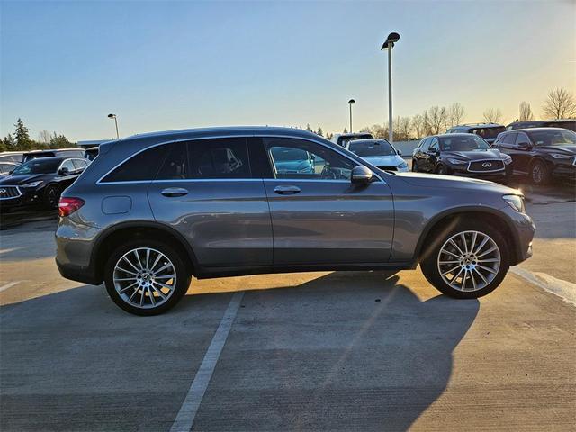2019 mercedes-benz glc 300 base 4matic