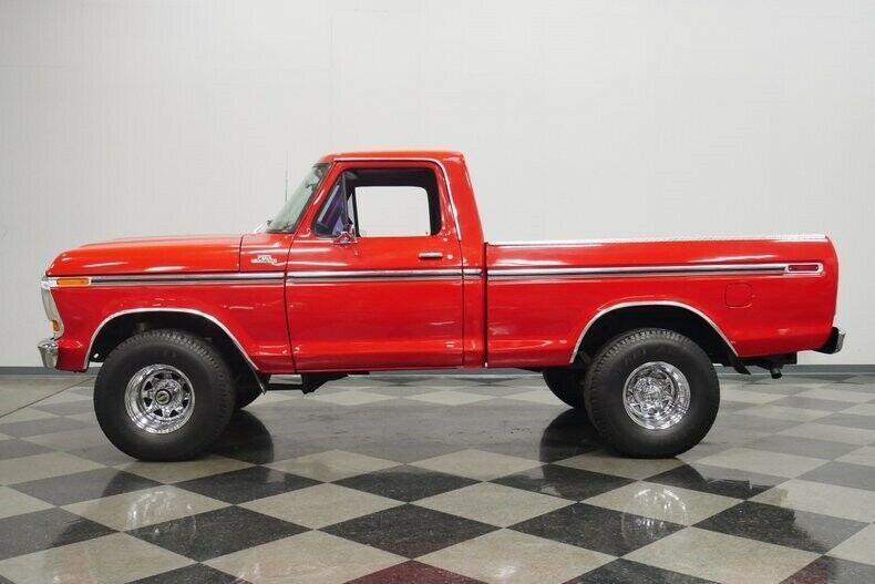 classic vintage ford pickup short bed 4x4