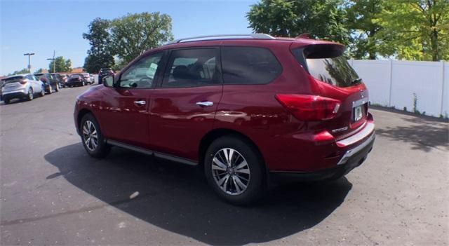 2020 nissan pathfinder sv
