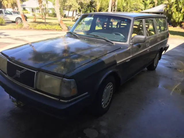 volvo 240 wagon - no reserve sale