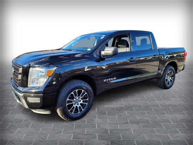 2022 nissan titan sv
