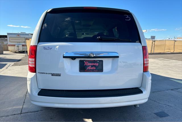 2008 chrysler town & country touring