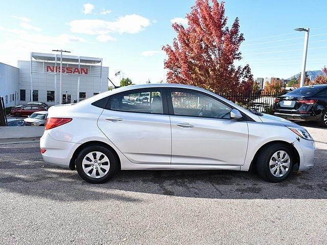 2017 hyundai accent se