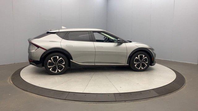 2022 kia ev6 wind