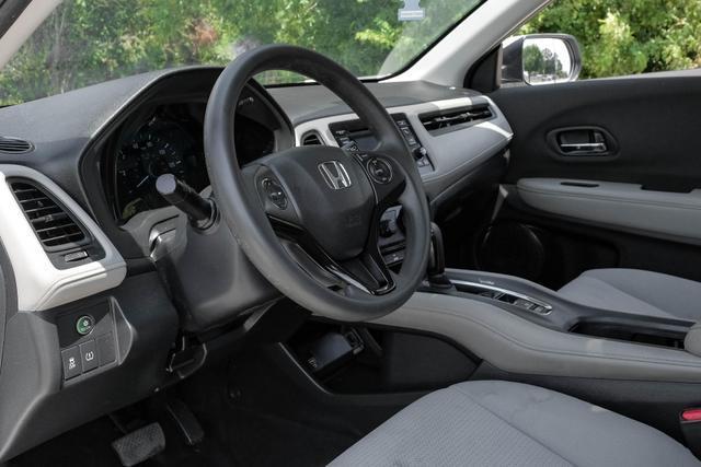 2021 honda hr-v lx