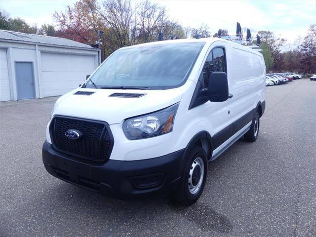 2023 ford transit-250 base