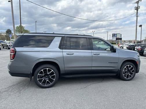 2022 chevrolet suburban rst in centralia, west virginia