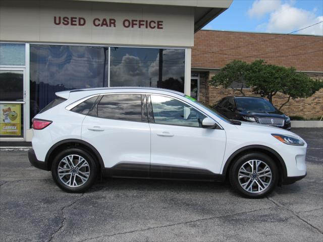 2022 ford escape sel