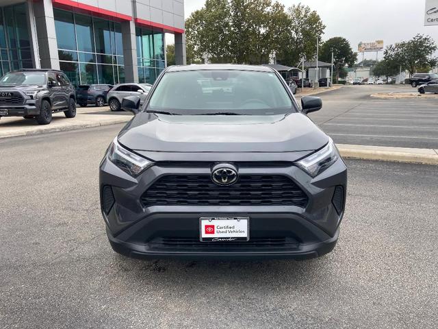 2023 toyota rav4 le
