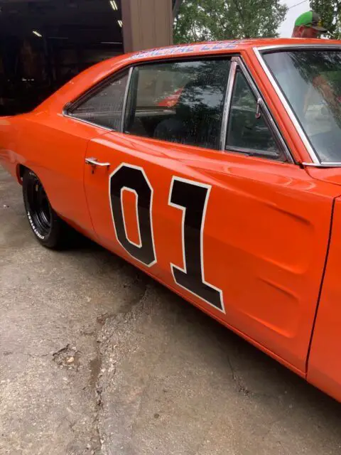 1970 dodge charger coupe orange rwd automatic se