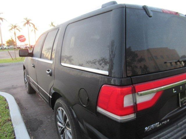 2017 lincoln navigator select
