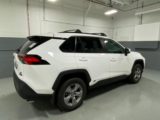2022 toyota rav4 hybrid le