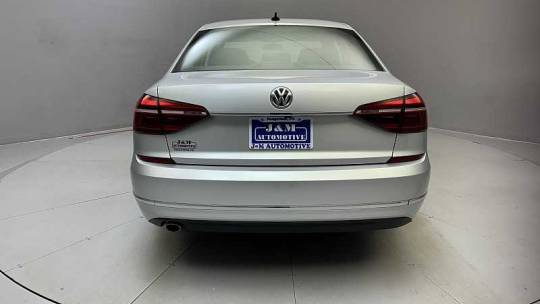 2017 Volkswagen Passat (North America and China)