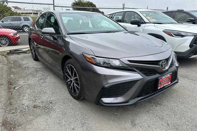 2024 toyota camry se