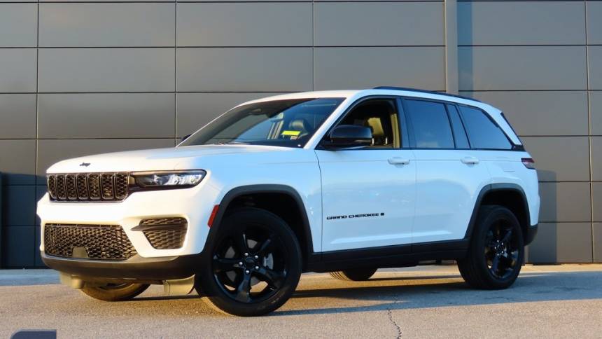 2023 jeep grand cherokee altitude