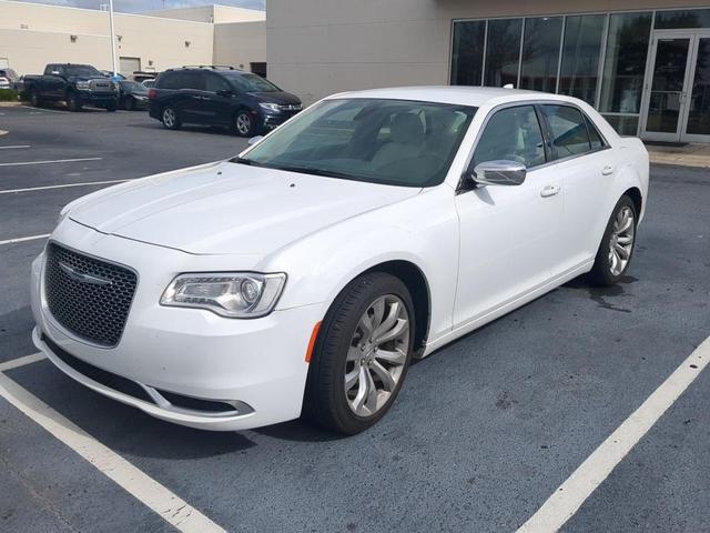 2019 chrysler 300 touring