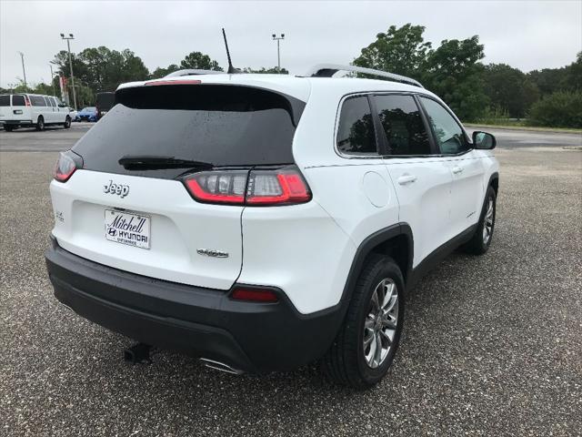 2021 jeep cherokee latitude lux